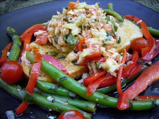Mediterranean Tuna Salad on Grilled Tomato Herb Bread. Photo by cookiedog