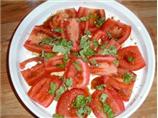 Sliced Tomato Salad With Capers and Basil