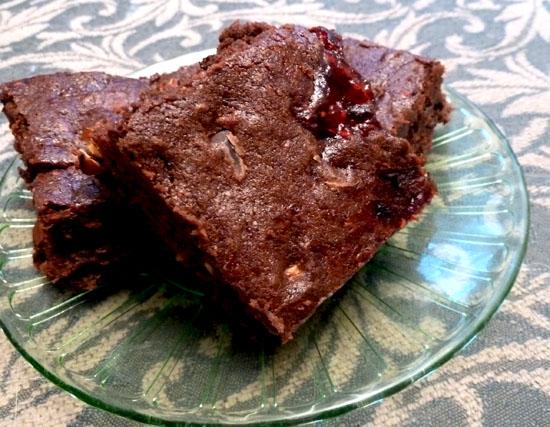 Fudge Raspberry Brownies. Photo by momaphet