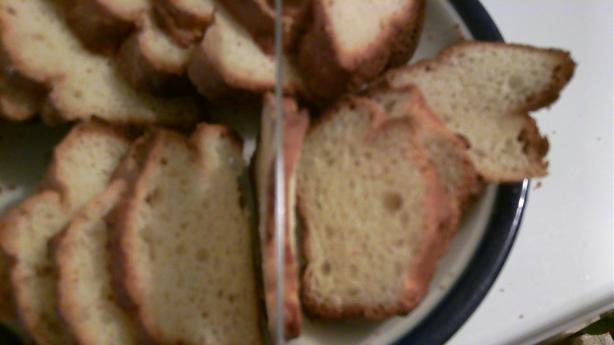Gluten Free White Bread. Photo by ylkaortega