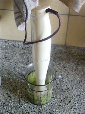 Avocado Mask. Photo by kiwidutch
