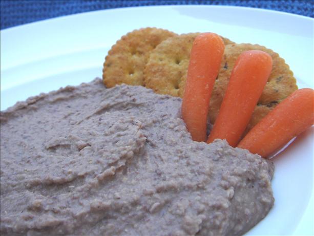 Hummus With Black Beans and Chickpeas. Photo by Hadice