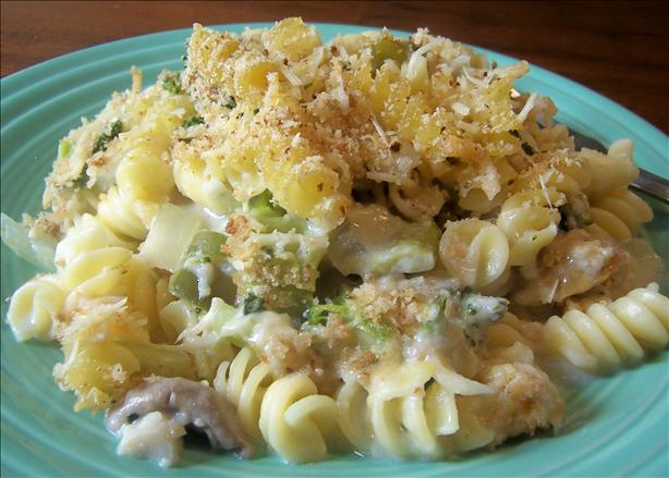 Low-Fat Vegetable and Pasta Casserole. Photo by *Parsley*