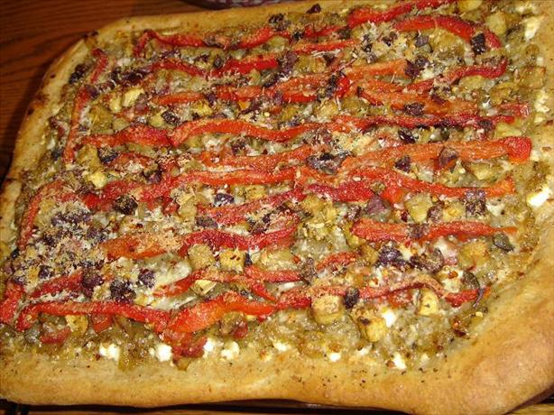Mediterranean Pizza With Caramelized Onions. Photo by Lois M