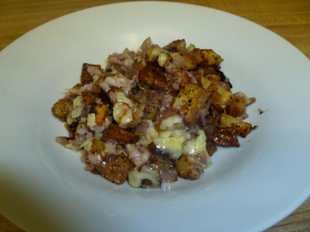Easy Ham and Potato Hash. Photo by Ambervim