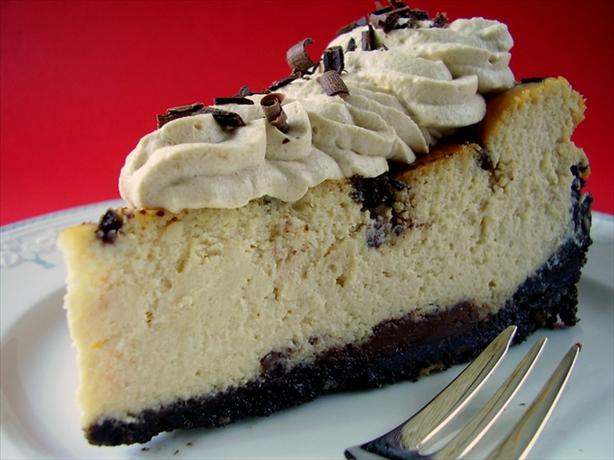 Baileys Irish Cream Chocolate Chip Cheesecake. Photo by Thorsten
