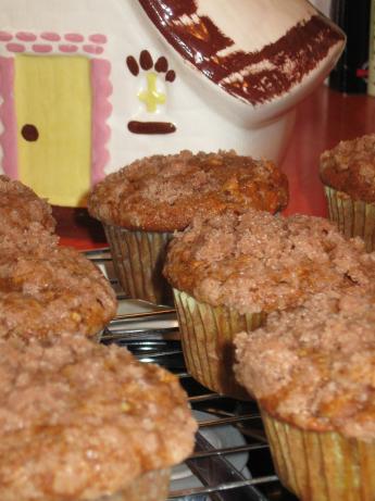 Pumpkin Apple Streusel Muffins. Photo by Lots of TLC