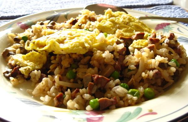 Korean " Oma" Fried Rice With Egg Topping. Photo by WiGal