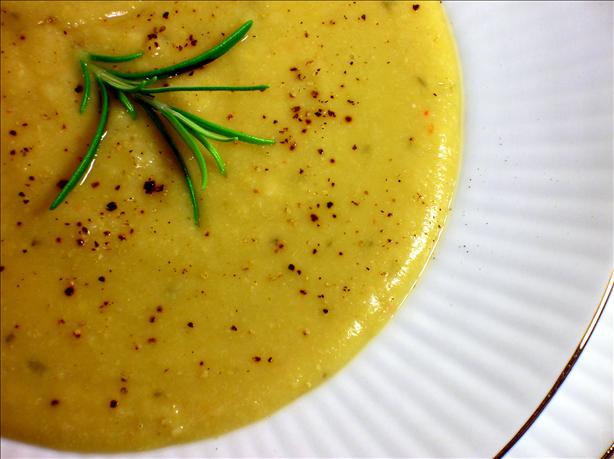Creamy Chickpea & Rosemary Soup. Photo by - Carla -