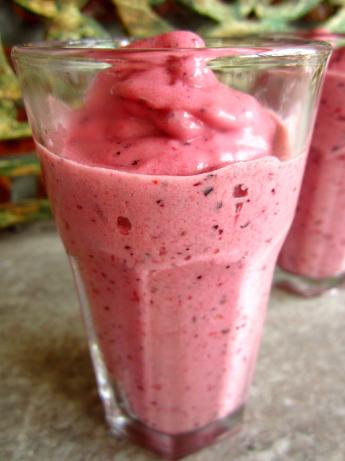 Thick Mixed Berry Smoothie. Photo by gailanng