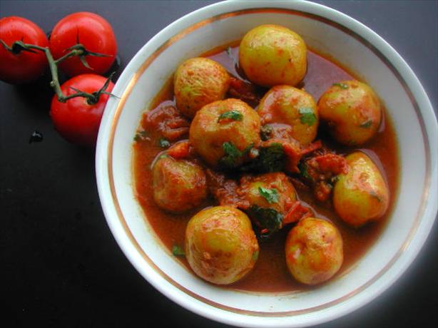 Spicy Potatoes (Rasadar Aloo). Photo by Kumquat the Cat's friend