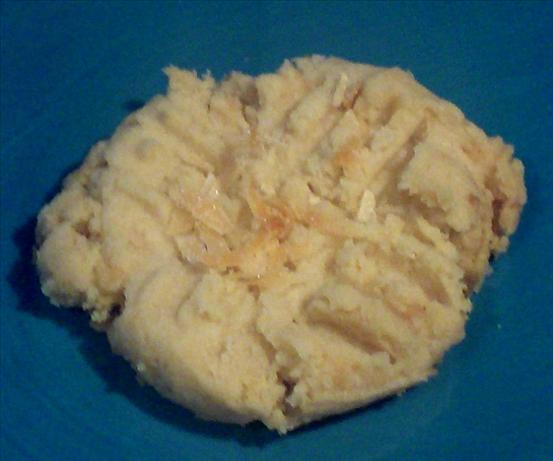 Macadamia Nut Crisps. Photo by Alskann