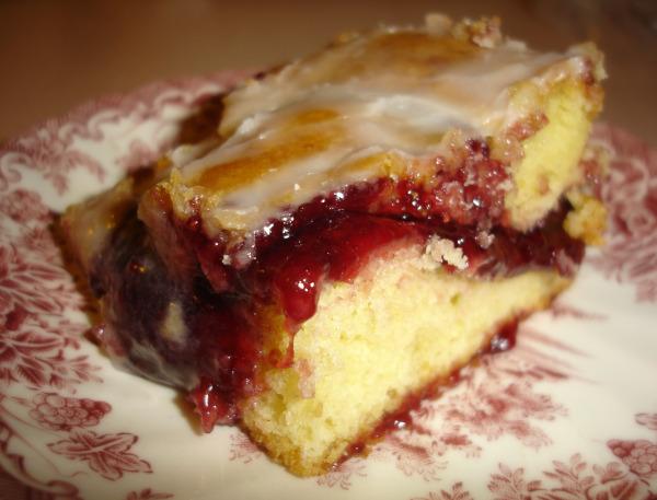 Fruit Swirl Coffee Cake. Photo by truebrit