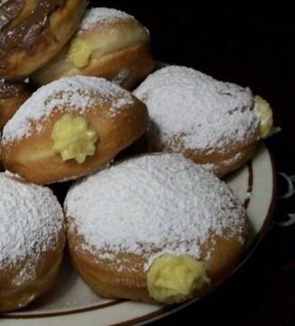 Easy Bavarian Cream. Photo by 2Bleu