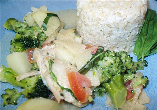Thai Vegetable Curry. Photo by Kim127