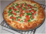 Chicken Garlic Pizza. Photo by Delish