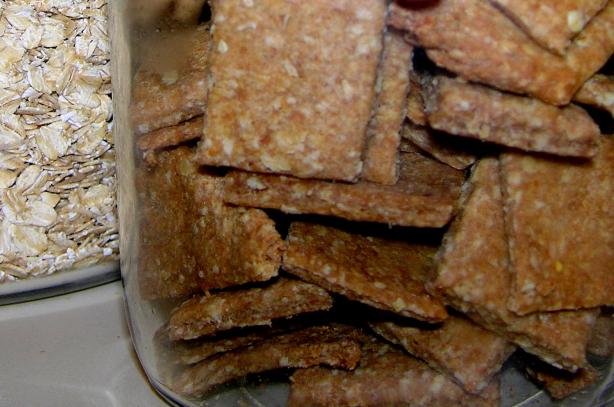 Low-Sodium Whole-Grain Crackers. Photo by AltaJoy