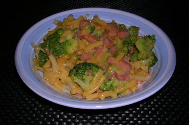 Quick Ham & Macaroni Casserole. Photo by El Mago