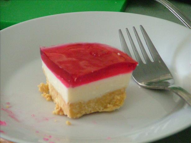 Jelly (Jello) Slice (Bar). Photo by Kiro Sushi
