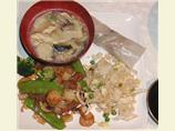Chicken Spring Rolls With Garlic Soy Dipping Sauce