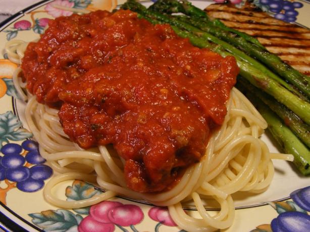 Linda's Spaghetti Sauce. Photo by Lavender Lynn