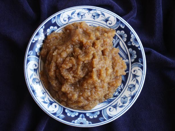 Cardamom Applesauce. Photo by kiwidutch