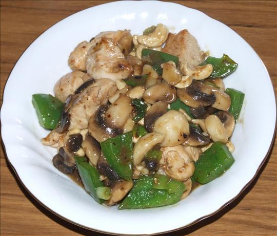 Cashew Chicken. Photo by Peter J