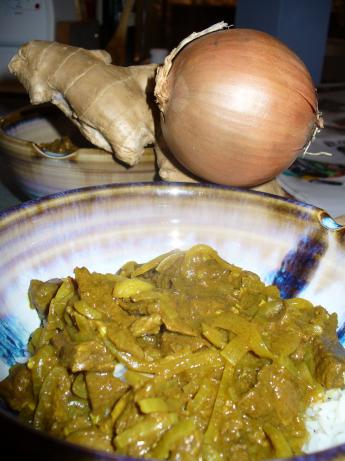 Easy 5 Step Chicken, Pork, Beef or Lamb Vindaloo. Photo by IngridH