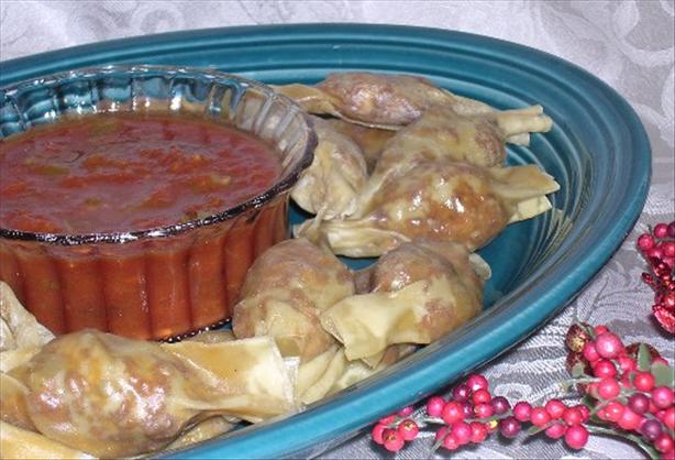 Ww 5 Points - Mexican Beef and Cheese Wontons With Salsa. Photo by Kaarin