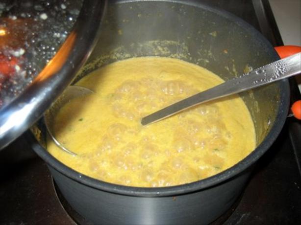 Creamy Banana, Lemongrass and Coconut Soup. Photo by Demandy
