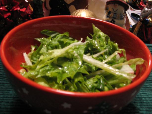 Maroulosalata (Classic Greek Lettuce Salad). Photo by breezermom
