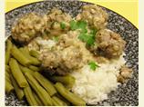 Meatballs With Egg-Lemon Sauce (Youverlakie Me Avgolemono)
