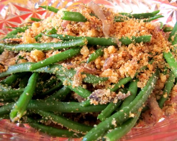 Green Beans With Garlic and Breadcrumbs. Photo by Rita~