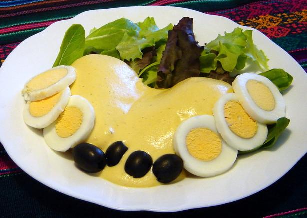 Papas a La Huanca&iacute;na. Photo by mariellam