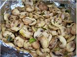 Easy Lemony and Garlicky Mushrooms. Photo by AshK