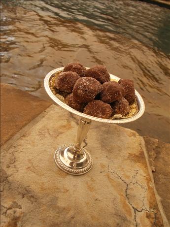 Chocolate Walnut Kahlua Balls (No Bake). Photo by Juenessa