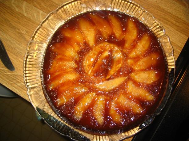 Caramel Apple Oven Pancake. Photo by Harmoni