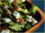 Romaine Salad With Pecan and Blue Cheese Dressing