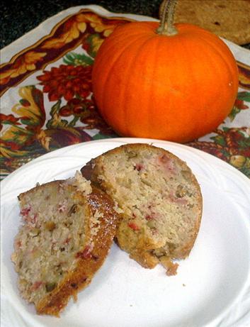 Apple Cranberry Bundt Cake. Photo by Mikekey