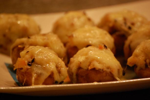 Brie and Crab Stuffed Mushrooms. Photo by msmia