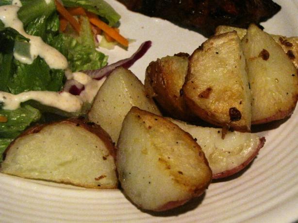 Crispy Garlic Lemon Potatoes. Photo by loof