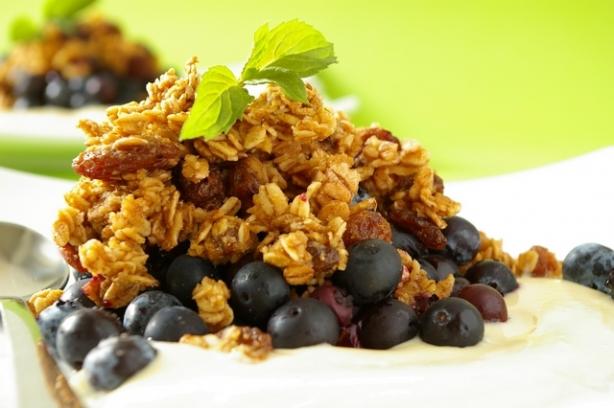 Oatmeal Berry Cobbler. Photo by Thorsten