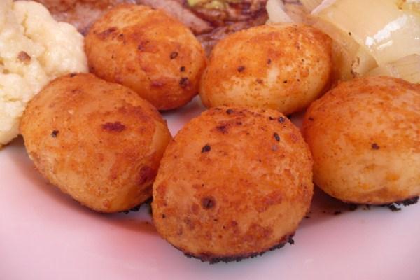 Barbecue Potatoes (Oven or Grill). Photo by Tea Jenny