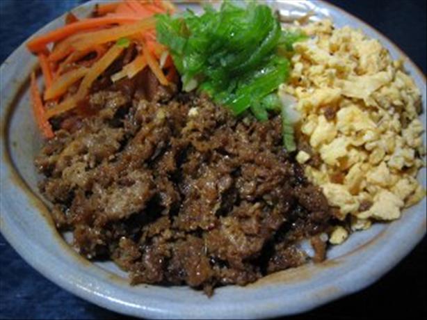 Teriyaki Would-Be Minced Chicken, Torisoboro, Bowl. Photo by T. Washoi