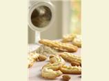 Mandelspritzgeb&auml;ck (German Christmas Almond Cookies)