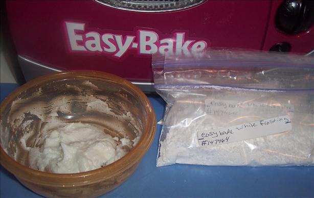 Easy-Bake Oven Children's White Frosting Mix. Photo by looneytunesfan