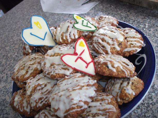 Healthy Honey Oatmeal Cookies. Photo by bongobigears