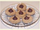 Patti's Peanut Blossom Cookies
