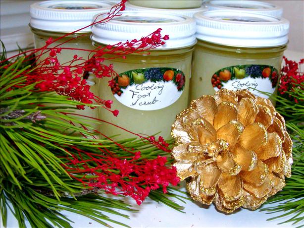 Holiday Cooling Foot Scrub. Photo by Rita~