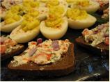 Smoked Salmon (Lox) Canapes